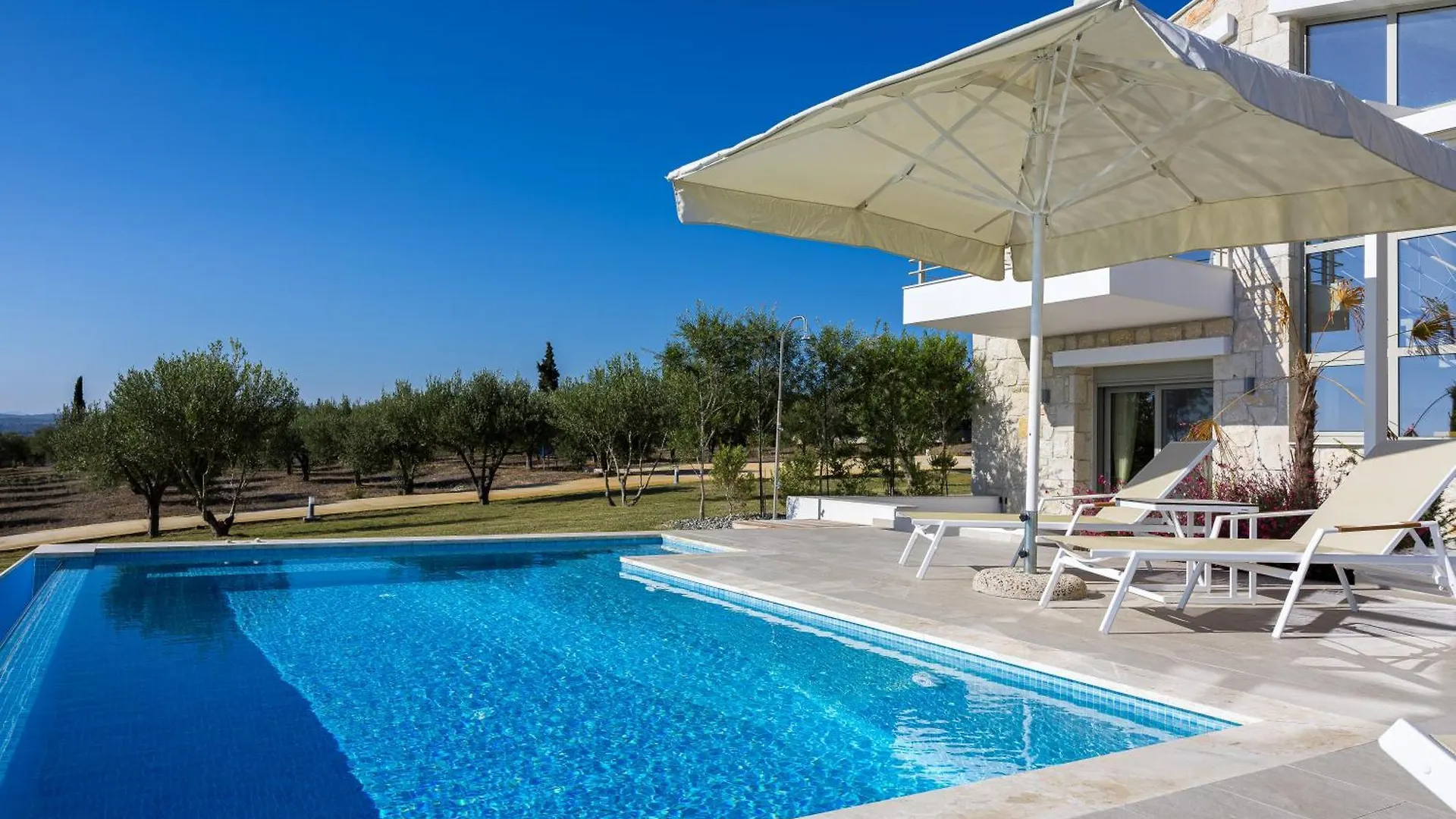 Nikiti Dream Villas