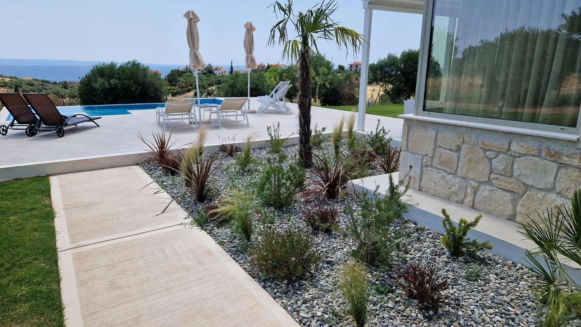 Nikiti Dream Villas