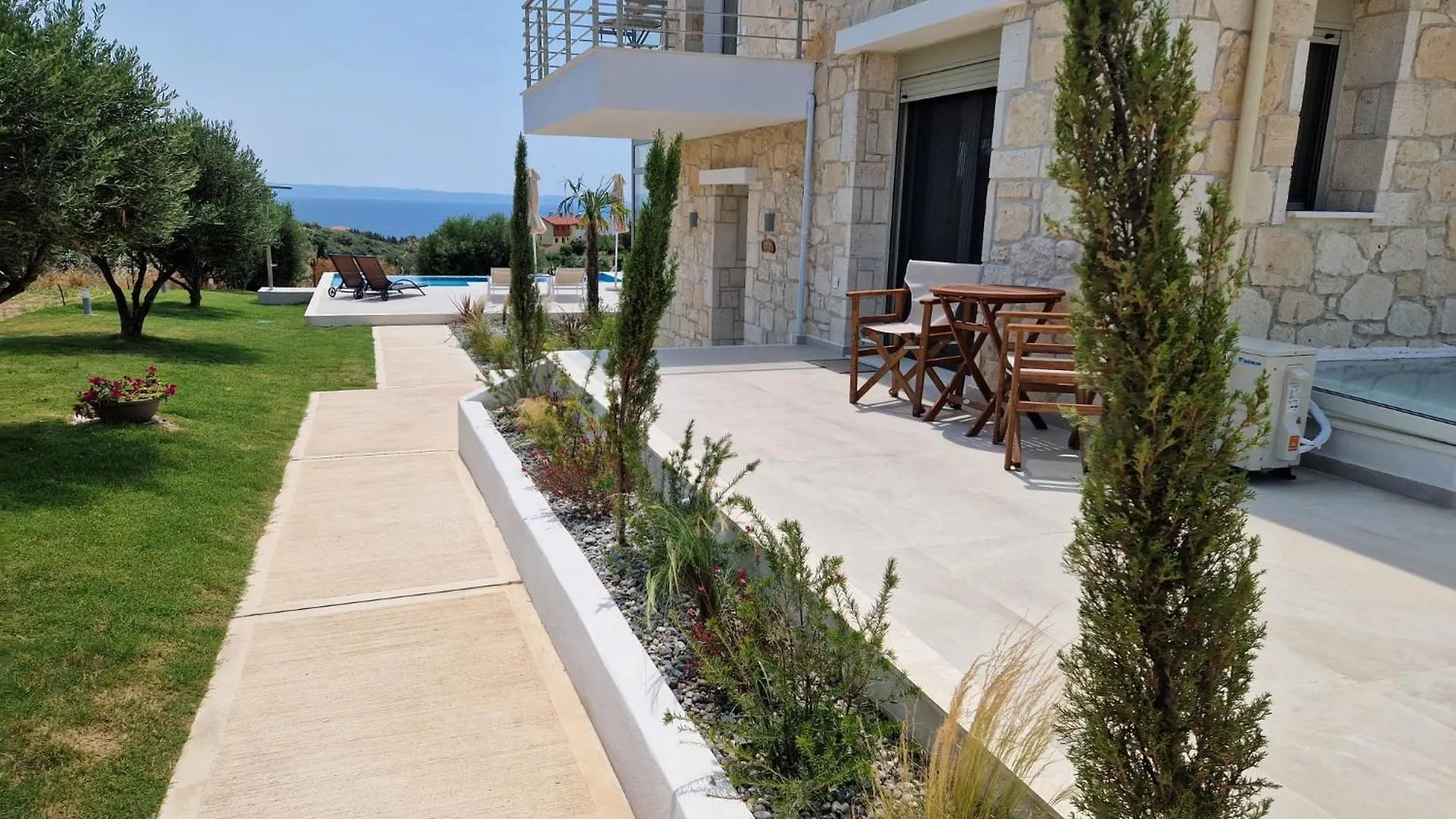 Nikiti Dream Villas